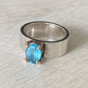 James Avery Julietta ring blue topaz size 6